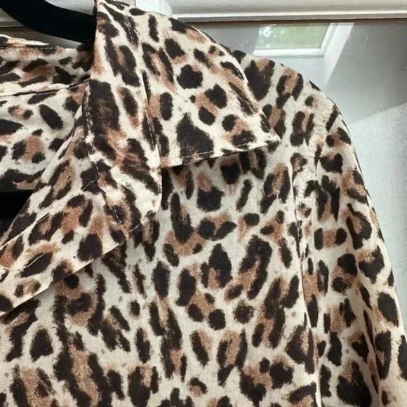 J. Crew | The Perfect Button Down Shirt Leopard Print Cotton Blouse Size S Small - Picture 3 of 9